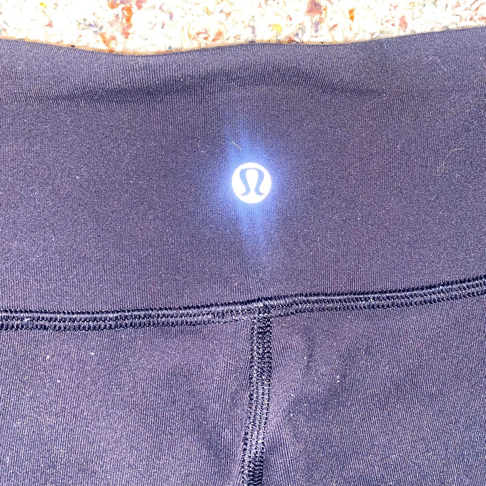 Lululemon quarter length leggings - Picture 3 of 3